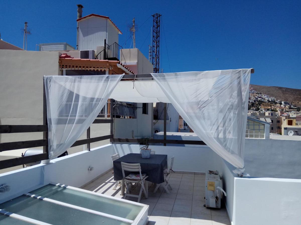 Simple&special Apartment Ermoupoli Exterior foto